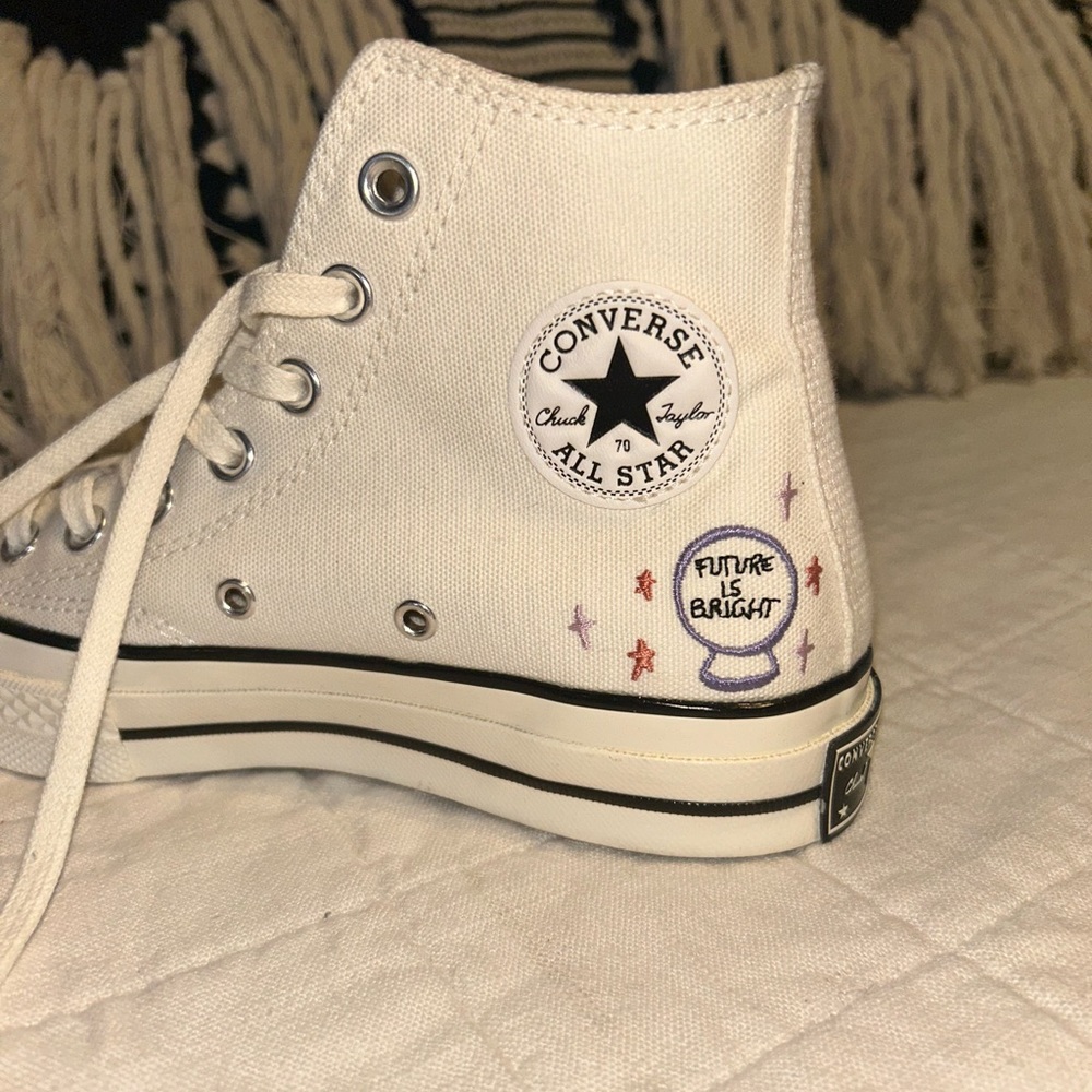 Never Worn Outside Mystic World Converse Discontinued White Zodiac Fortune